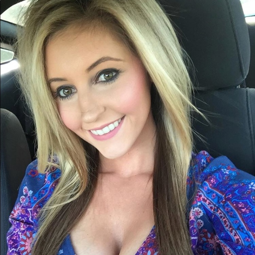 Meet your Posher, Macy